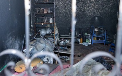 Vụ cháy nhà trọ ở Hà Nội làm 14 người chết: Cụ bà vẫn đang nguy kịch, phải thở máy