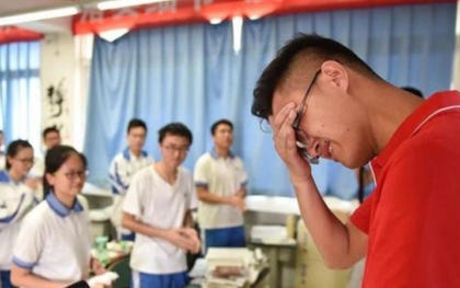 "Khóc thét" trước đề thi đại học môn Văn ở Trung Quốc 2024: Khó nhất thế giới về sự lắt léo và ẩn dụ, nhưng đầy tầng ý nghĩa