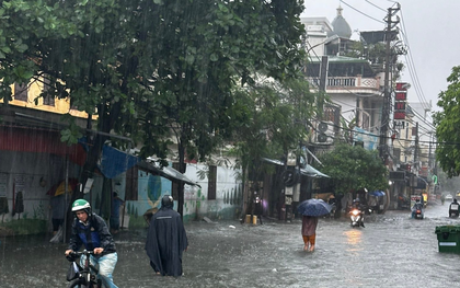 Vì sao Quảng Ninh và Hải Phòng mưa lớn kéo dài, ngập sâu?