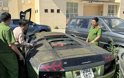 Tiêu huỷ hai siêu xe Lamborghini và G63 nhập lậu