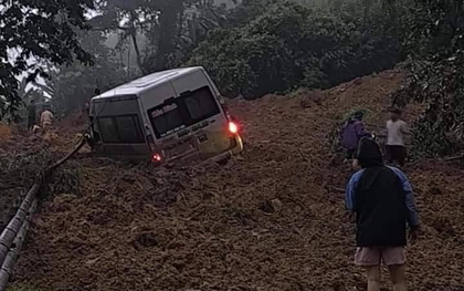 Vụ sạt lở đất vùi lấp xe khách ở Hà Giang: Đã tìm thấy 7 thi thể nạn nhân và 4 người bị thương