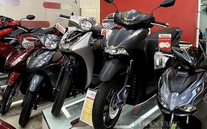 Honda SH, Vision, Yamaha Janus... cùng loạt xe hot giảm đậm tới 30 triệu đồng vẫn không "giải cứu" được thị trường