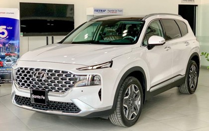 Đại lý xả kho để đón bản mới, khách mua Hyundai SantaFe tiết kiệm thêm gần 60 triệu đồng