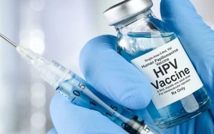 Nhân viên y tế tiêm nước muối thay cho vaccine, dư luận Trung Quốc nổi giận