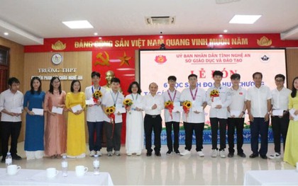 Nghệ An chi hơn 2,7 tỷ đồng khen thưởng học sinh đoạt giải quốc gia, quốc tế