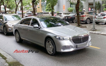 Mercedes-Maybach S 580 hàng hiếm lăn bánh trên phố Hà Nội: Giá khoảng 17 tỷ, màu độc, không bán chính hãng