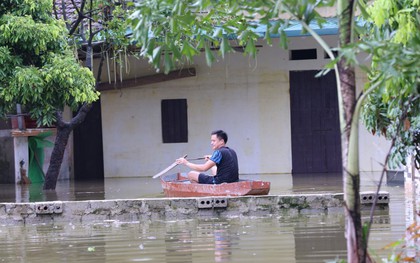 Toàn cảnh Hà Nội trong ngày nước sông Hồng dâng cao: Quận Tây Hồ, Hoàn Kiếm sẵn sàng di dời dân tránh lũ