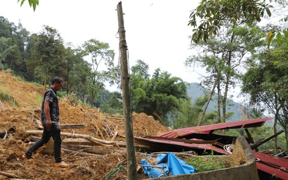 Người đàn ông mất cả gia đình em trai trong trận sạt lở ở Si Ma Cai: Nghe tiếng kêu cứu mà bất lực