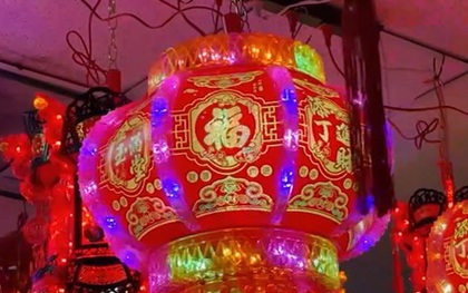 Người Việt nô nức đón Tết nơi xứ người