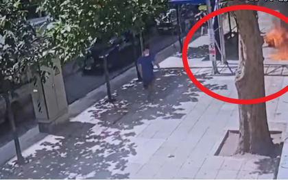 Nam thanh niên tự thiêu khiến đường phố hỗn loạn, nhân chứng kể lại cuộc điện thoại trước đó vài phút