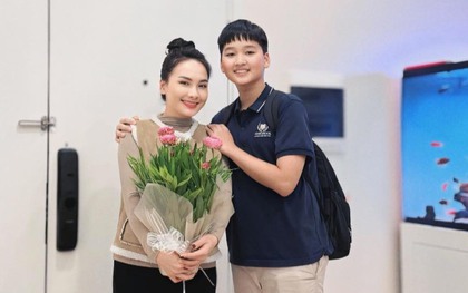 "Soái ca tương lai" nhà Bảo Thanh: Mới lớp 9 đã cao 1m75, mẹ đùa nhìn con như... cột nhà!