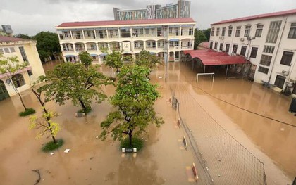 Trường ở Hà Nội cho học sinh học online suốt 10 ngày vì ngập