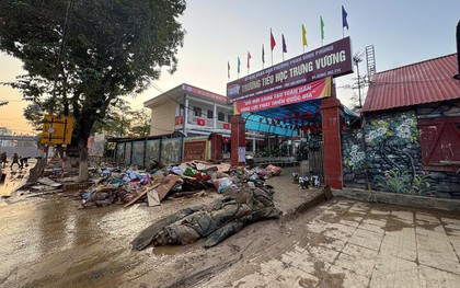 Xót xa hình ảnh trường học ở Thái Nguyên tan hoang sau bão lũ