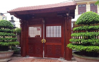 Người xưa nói cổng nhà là "miệng khí": Xây sai hướng, tài lộc khó mà vào