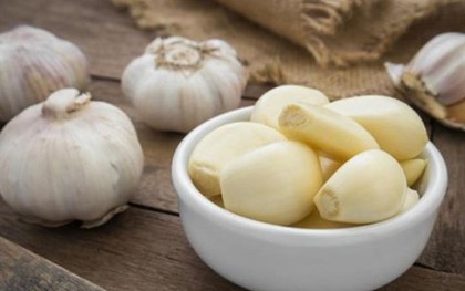 Những người nên hạn chế ăn tỏi, biết mà tránh kẻo "rước họa"
