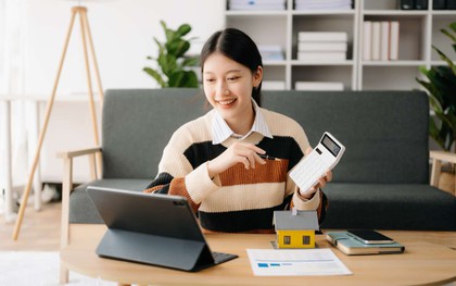 Tiền “phòng thân”: Bao nhiêu là ĐỦ để bạn yên tâm sống?