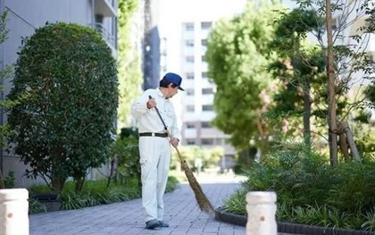 Triệu phú BĐS U60 vẫn đi làm lao công 3 ngày/tuần: Lý do đằng sau gây bất ngờ!