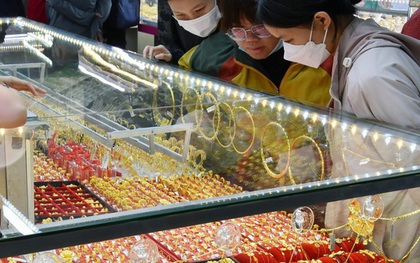 Tối 23-10, giá vàng miếng SJC tăng trở lại