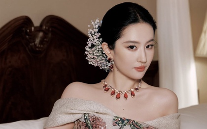 Hot nhất Weibo hiện tại: Nhan sắc của Lưu Diệc Phi khiến 110 triệu người phải… xem lại lịch