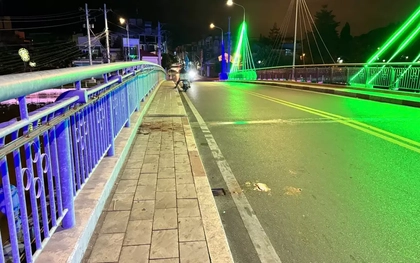 Hai anh em bán bánh dạo bị kẻ lạ mặt chặn đường, truy sát