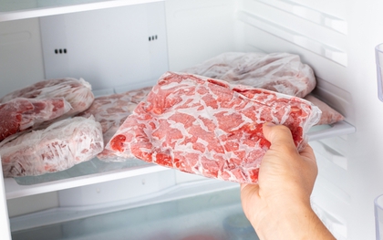 "Sát thủ vô hình" lớn nhất trong bếp không phải là dầu mỡ và muối! 3 thứ này còn độc hại hơn cả dầu ăn bẩn, đừng để người già và trẻ em chạm vào!