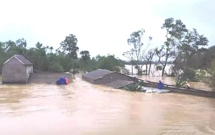 Hứng chịu lượng mưa lớn chưa từng có, lũ tại Huế có thể vượt lịch sử năm 2020