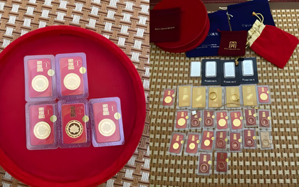 Bức ảnh toàn vàng