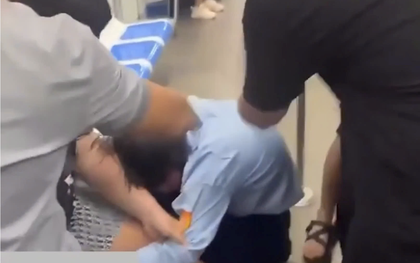 Khởi tố nam thanh niên 17 tuổi hành hung bảo vệ tàu metro số 1