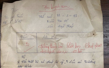 Bài kiểm tra 2 điểm bị giấu 28 năm