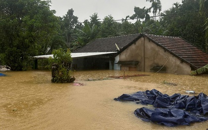 Mực nước sông Thu Bồn vượt lũ lịch sử 1964, tiếp tục dâng trong 6 - 12 giờ tới