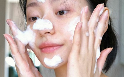 5 sai lầm khi rửa mặt mùa lạnh khiến làn da "kêu cứu", đẩy nhanh lão hóa nhưng chị em càng có tuổi càng dễ mắc