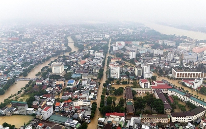 Huế mưa lịch sử, lượng mưa một ngày gần bằng mức lớn nhất thế giới năm 1966