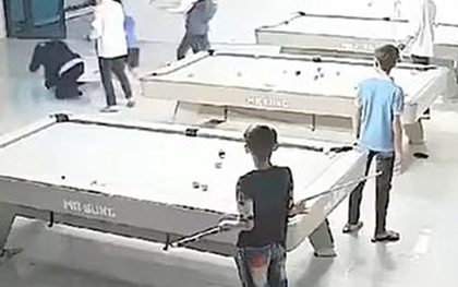 Một học sinh ở Nghệ An bị bạn đánh trong quán bida, phải nhập viện cấp cứu