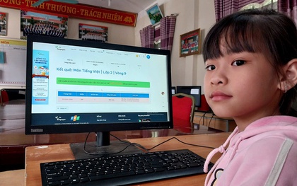 Khoảnh khắc khó quên của học trò vùng cao khi lần đầu chạm vào bàn phím