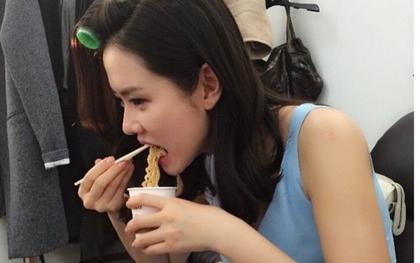 6 thói quen khiến gương mặt ngày càng to