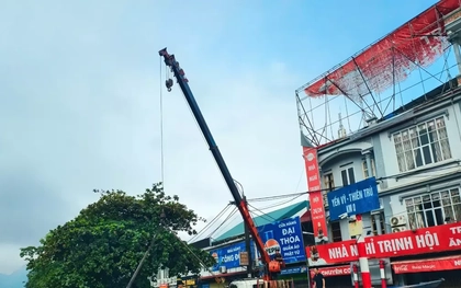 100 thuyền, xuồng từ Chùa Hương tiến về vùng lũ trợ giúp người dân Thái Nguyên, Bắc Ninh