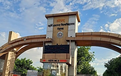 Nhân viên nữ bị ép chụp ảnh băng vệ sinh chứng minh 'đèn đỏ', cảnh sát vào cuộc