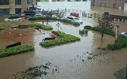 Tôi mất gần 40 triệu chỉ sau một trận mưa: Bài học đắt giá khi mua căn hộ tầng một vì tưởng "rẻ mà hời"