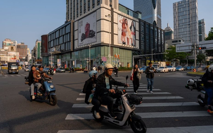 Buồn của tỉnh có GDP cao hơn Hàn Quốc: Tung tiền tỷ khuyến mại nhưng người dân thờ ơ giữ chặt hầu bao, nguy cơ mất vị thế hàng thập kỷ