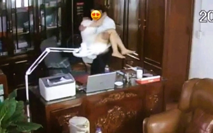 Những người phụ nữ trong clip thân mật của Chủ tịch Hội đồng quản trị không phải là giáo viên của trường!