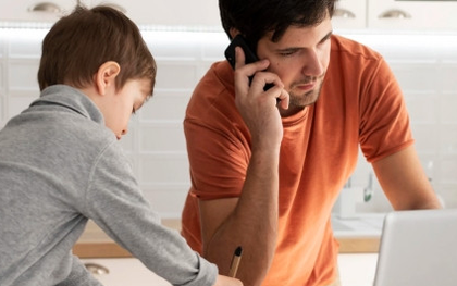 Cha mẹ bỏ bê không giáo dục con trẻ có thể bị xử phạt đến 20 triệu đồng