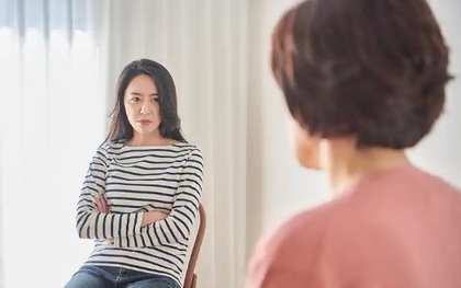 Cụ bà U65 tặng con gái căn nhà 16 tỷ đồng, chưa được 2 tháng dứt khoát kiện con ra tòa: "Tôi có quyền thu hồi tài sản"