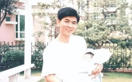 Chụp 200.000 bức ảnh của con trai trong 17 năm, người cha vô tình đẩy cuộc đời con vào "ngõ cụt": Phải chăng đã yêu thương sai cách?