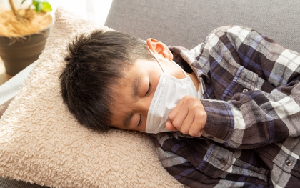 Dạy trẻ tự bảo vệ mình mùa cúm A: 5 kỹ năng đơn giản mà phụ huynh nên rèn từ sớm