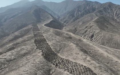 Bí mật về 5.200 chiếc hố trên dãy Andes dần hé lộ