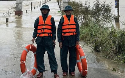 Mưa lũ chia cắt nhiều khu vực ở Gia Lai, hàng trăm hộ dân bị cô lập