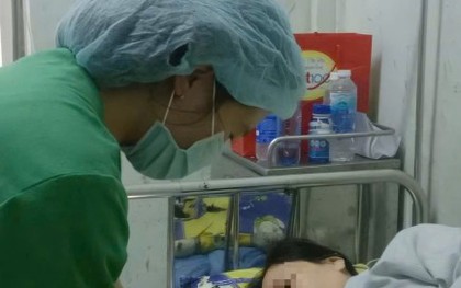 Xác định nguyên nhân 17 công nhân nhập viện sau bữa ăn tại công ty