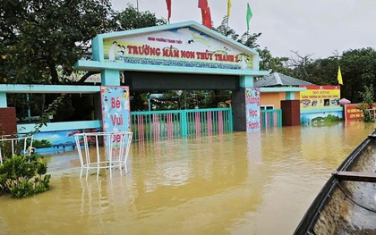 Mưa lũ diễn biến phức tạp, TP Huế tiếp tục cho học sinh nghỉ học