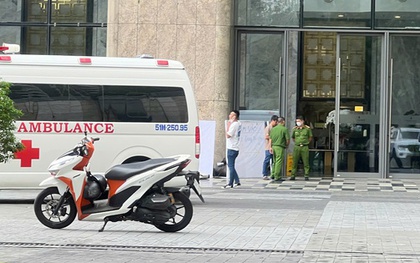 Phát hiện 1 thi thể để trong túi tại tòa nhà ở TPHCM