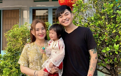 Nhan sắc vợ hơn 8 tuổi, có 2 con riêng của nam ca sĩ Việt có tiếng